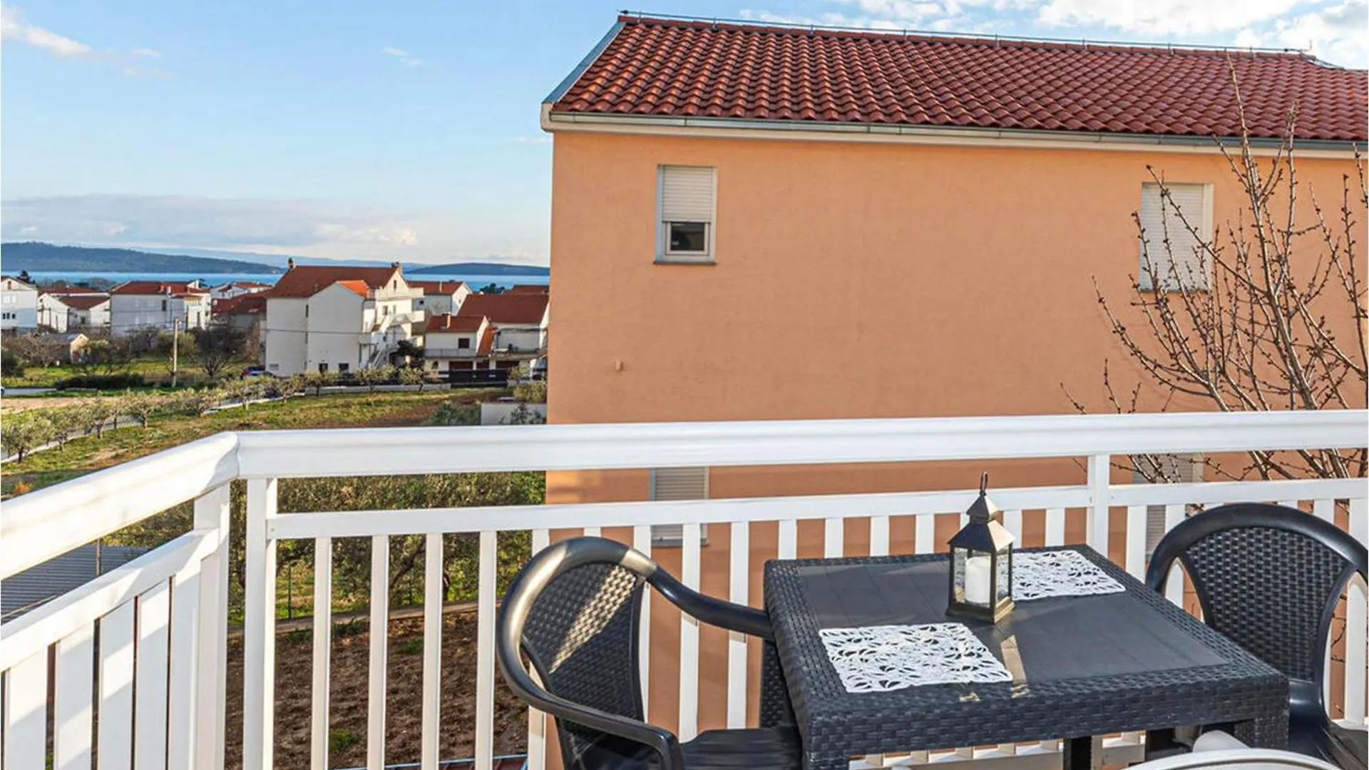 Lovely Apartment In Kastel Luksic With Wifi Kaštela
